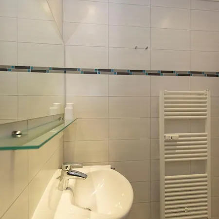 Lord Nelson 111 Apartment
