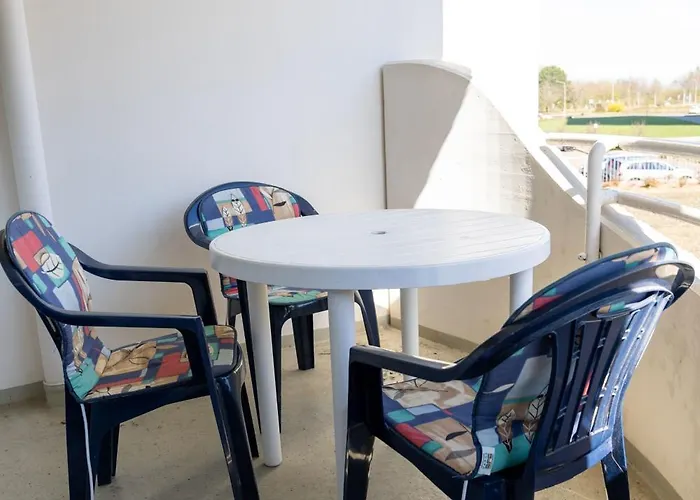 Lord Nelson 111 Апартаменты *