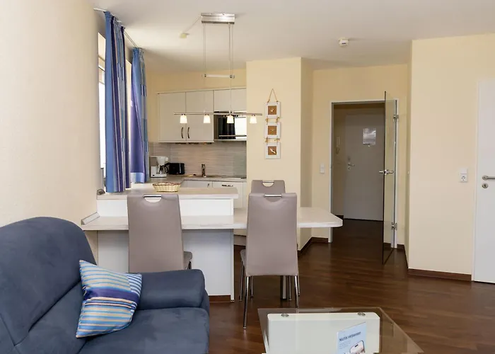 Lord Nelson 111 Апартаменты *